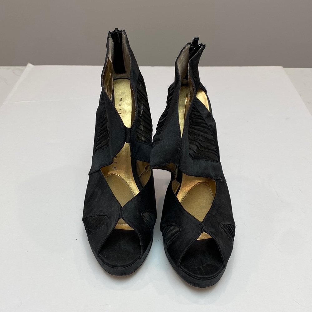 Martinez Valero Black Heels